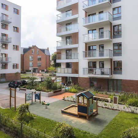 Bright & Stylish With Balcony 1,5 Km To Main By Renters *